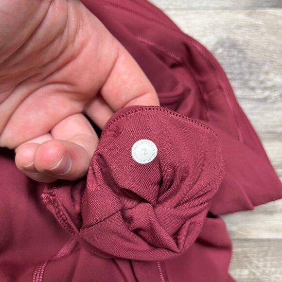 Lululemon Athletic Swift Speed HR Crop Yoga Pants 21” Mulled Wine Women’s Sz 2 - Picture 8 of 9